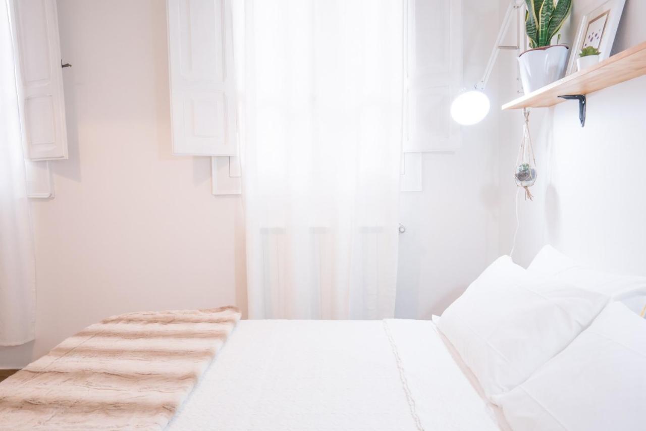 Minimalist Chic A Villanova 3Bdr - 2Bth - Wifi Cagliari Eksteriør billede