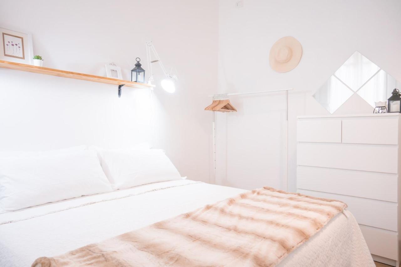 Minimalist Chic A Villanova 3Bdr - 2Bth - Wifi Cagliari Eksteriør billede